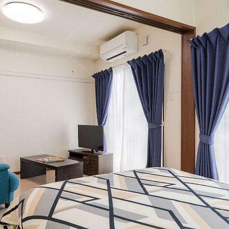 Hotel Mr.Kinjo In Tonoshiro Miyara Bagian luar foto